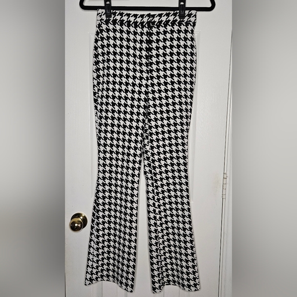 ASOS Petite: Houndstooth Kick Flare Pants - Picture 2 of 4